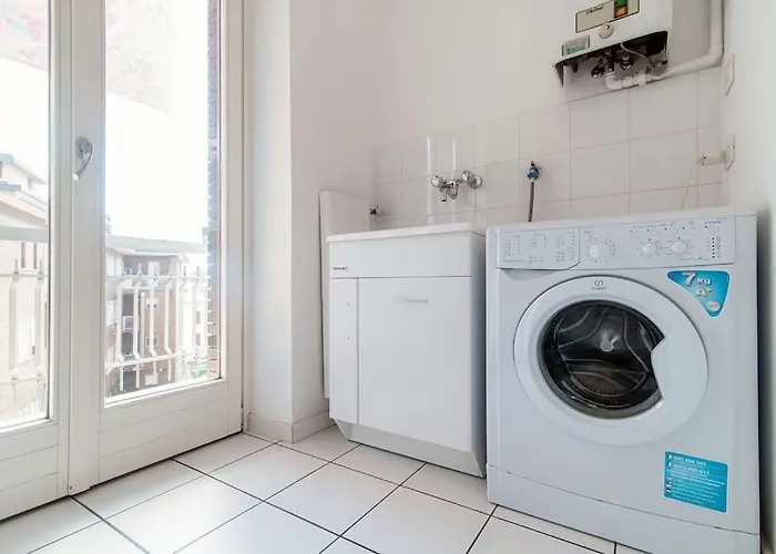 Apartamento Elegante casa con Garage AC WiFi balcony *