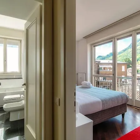 Elegante Casa Con Garage Ac Wifi Balcony Como