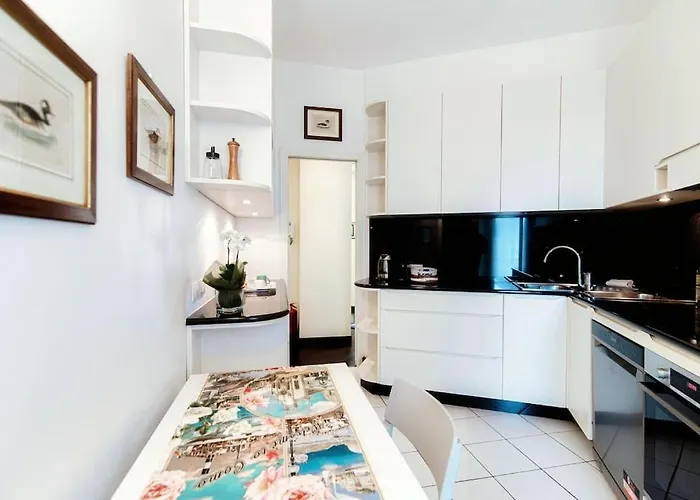 Elegante Como Centro Apartment By Icon7 Luxury Côme