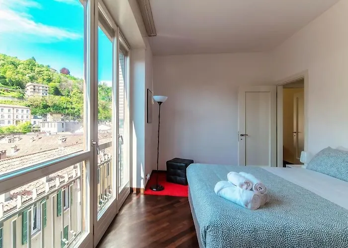 Elegante Como Centro Apartment By Icon7 Luxury