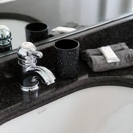 Elegante Casa Con Garage Ac Wifi Balcony Appartement Como