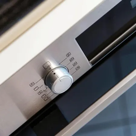 Appartamento Elegante Casa Con Garage Ac Wifi Balcony